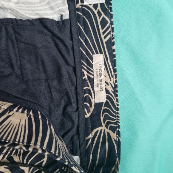 Goodfellow 9'' Flat Front Shorts - Picture 3 of 6